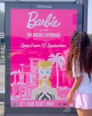 Neonbord op Dibond met krachtige neonkleuren